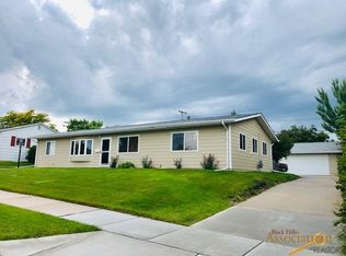 334 E Custer St, Rapid City, SD 57701