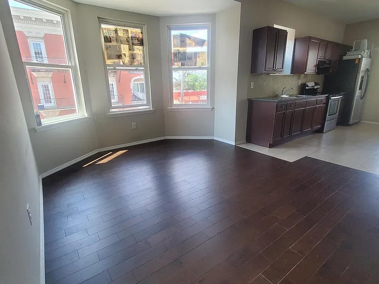 5052 Walnut St #54-301 — Photo 1