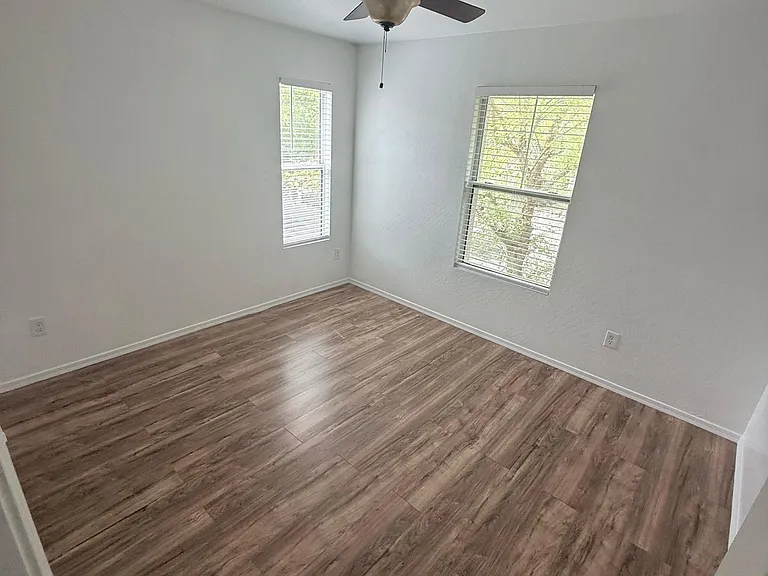 4154 E Betsy Ln — Photo 6
