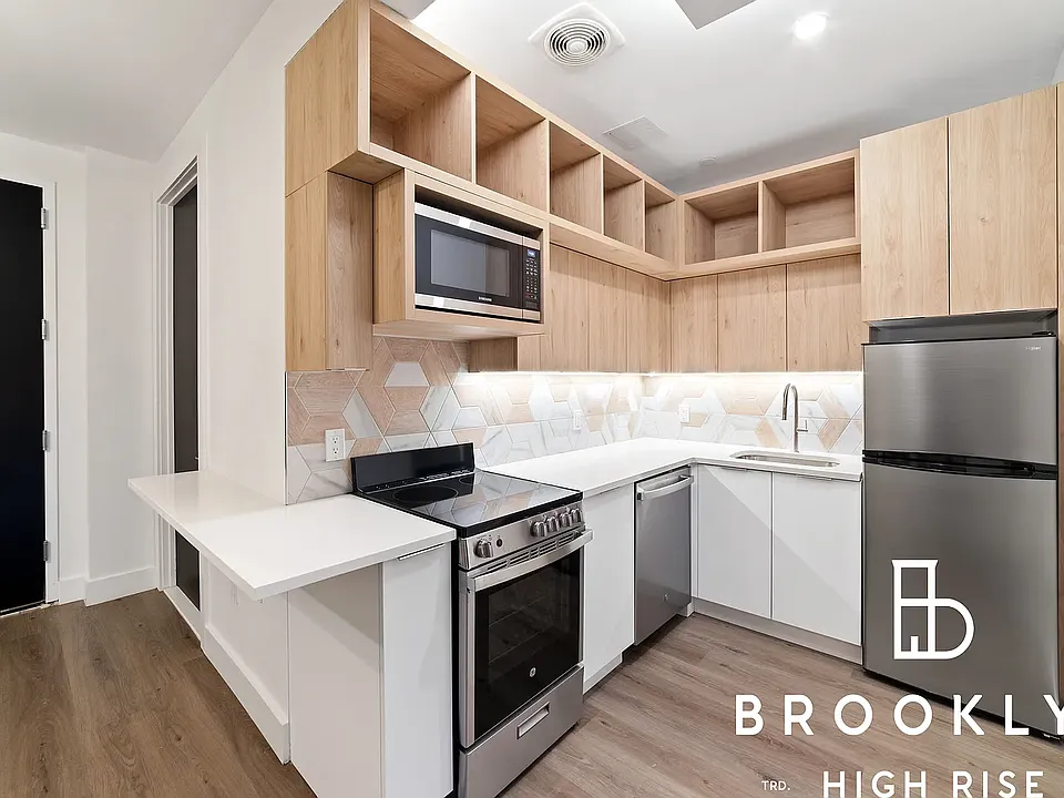 1286 New York Ave #4C