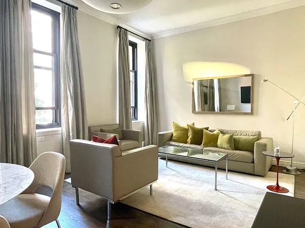 250 Mercer St APT A301, New York, NY 10012
