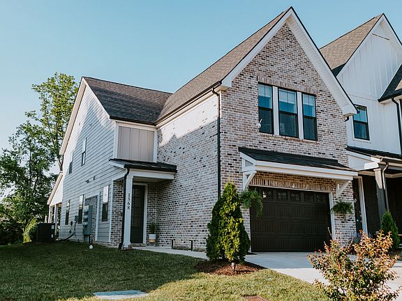 2nd image of 1568 Nickelby Pl