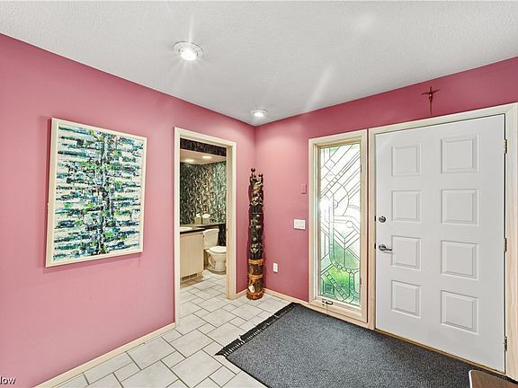 4th image of 10769 Meadow Trl