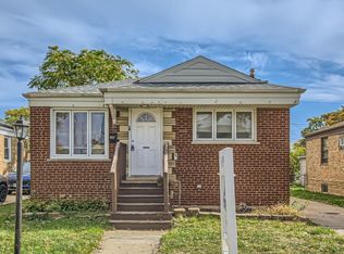 8817 S Troy Ave, Evergreen Park, IL 60805