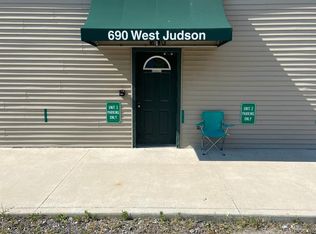 690 W Judson St APT 8, Carbon Hill, IL 60416