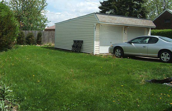 2nd image of 8006 Stratford Dr