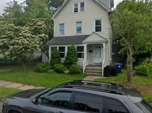 51 Walnut St, West Haven, CT 06516