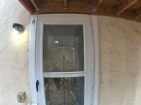 2nd image of 617 Manitou Ave APT 4