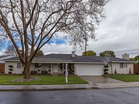 3rd image of 2113 Bohannon Dr