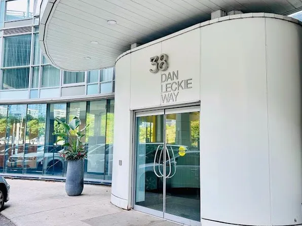 38 Dan Leckie Way #1702, Toronto, ON M5V 2V6