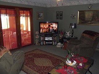 3rd image of 115 Valley Brook Ln