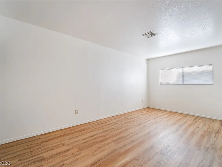 1611 E Harmon Ave #3 — Photo 20