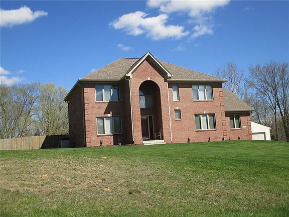 4th image of 7095 S County Road 275 E