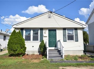 94 Raymond Ave, Pawtucket, RI 02860