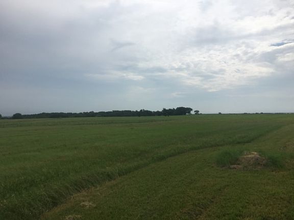 3rd image of 3701 State Highway 16