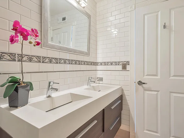 651 Port Dr #208 — Photo 32