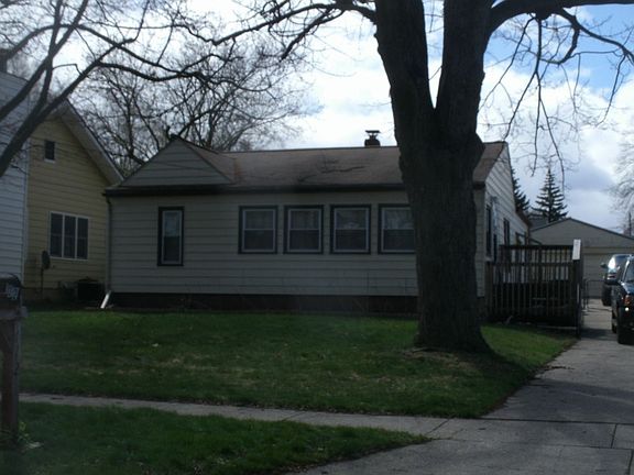 2nd image of 112 35th St SE