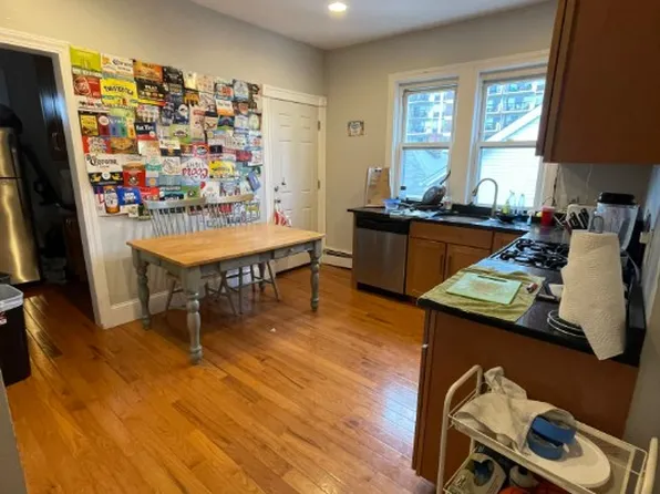 (undisclosed Address), Roxbury Crossing, MA 02120