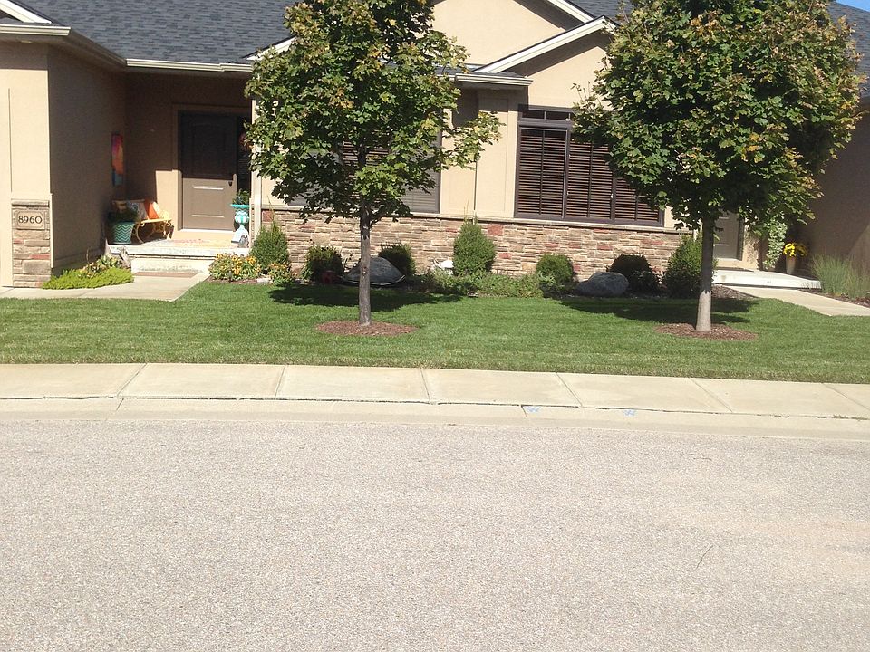 1st image of 8960 Sandhills Ct