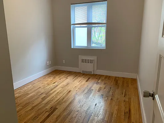 Rented by Premier Metro Realty Corp | media 22