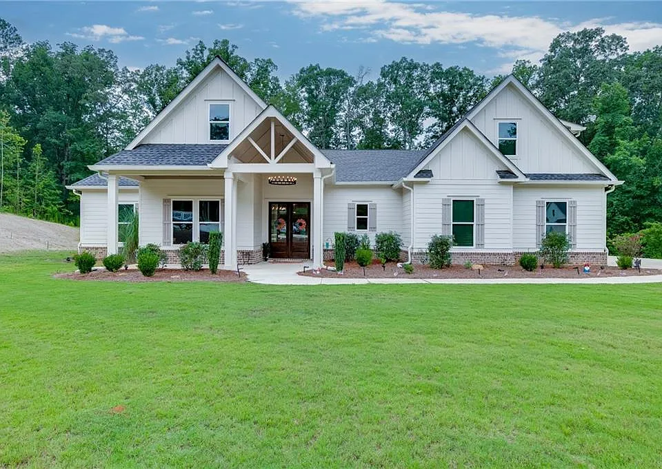 1077 Riverstone Dr
