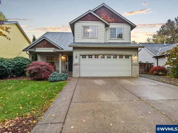 229 SW Newton Dr, Dallas, OR 97338