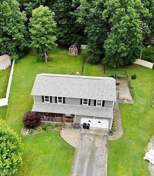 2nd image of 1418 Turnberry Dr