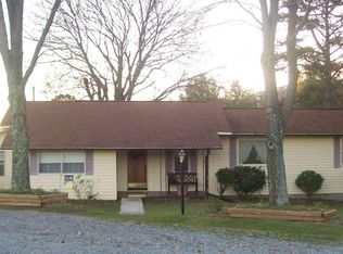 2059 Mountain Pass Rd, Troutville, VA 24175