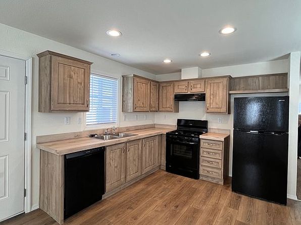 1060 S Main St #65