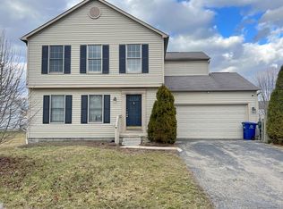 2886 Southfield Village Dr, Grove City, OH 43123