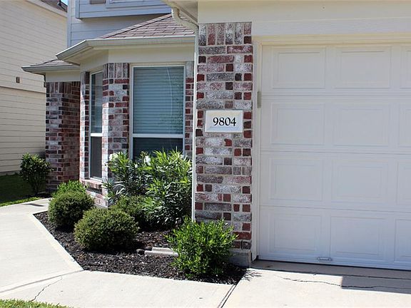 THIS 2 STORY HOME IS MOVE-IN READY!