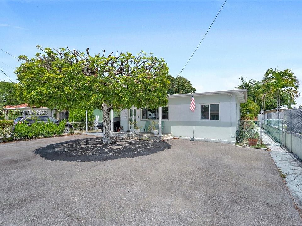 1st image of 725 NW 24th Ct