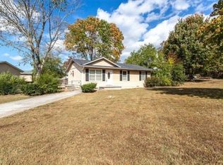 5901 W Pine Ln, Knoxville, TN 37909