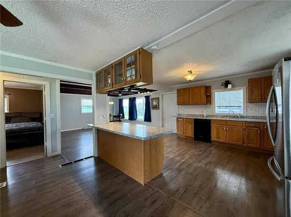24817 24th Hwy, Waverly, MO 64096
