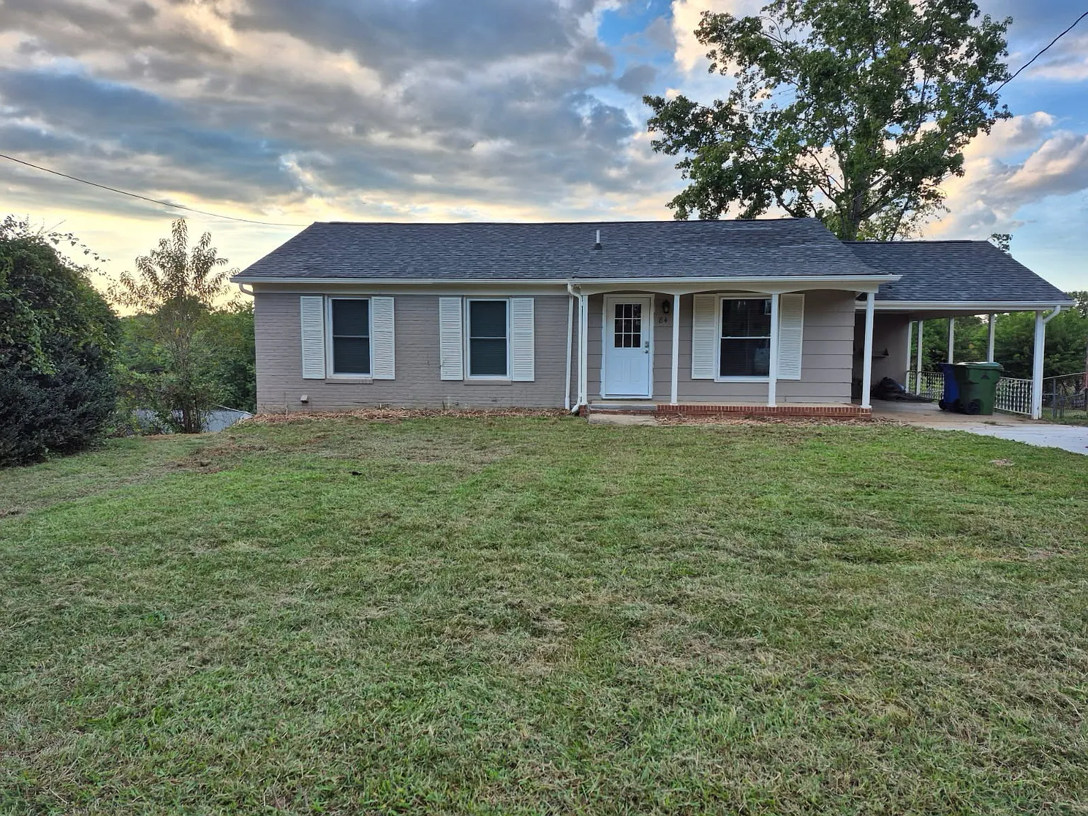 3 bed, 1600 sqft, $3,300 — Photo 1