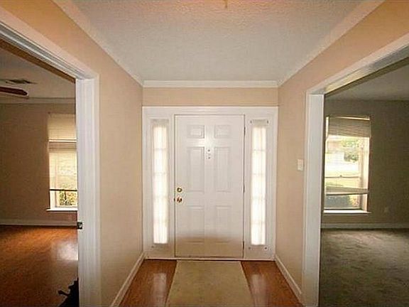 2nd image of 1617 University Dr