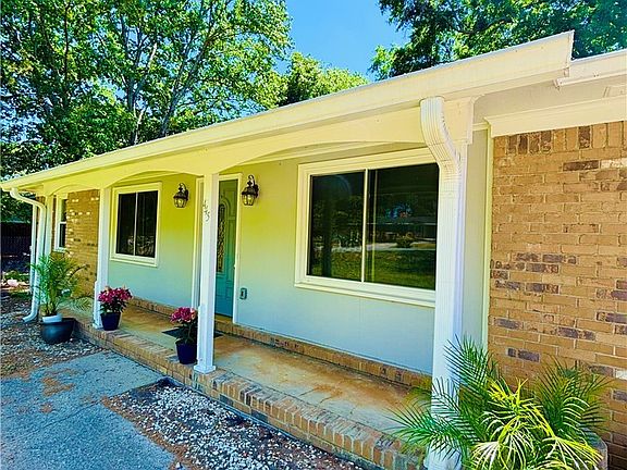 2nd image of 445 Vincent Drive