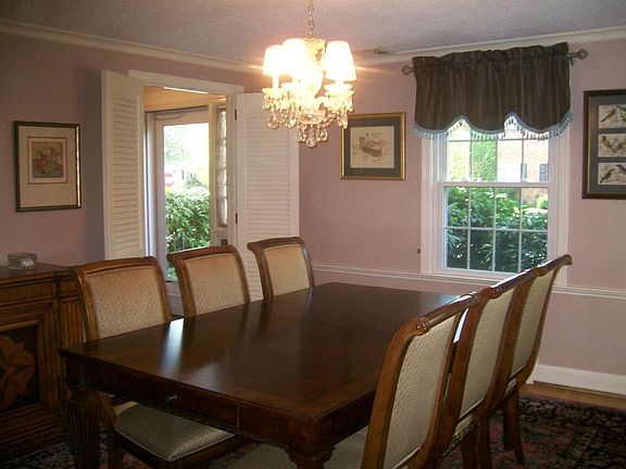 dining  room
