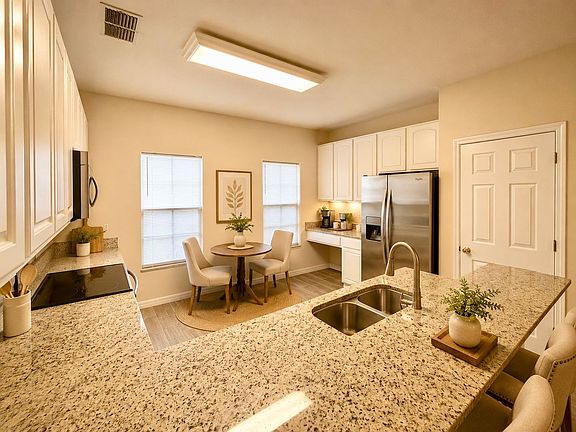 3rd image of 1107 Croton Pl