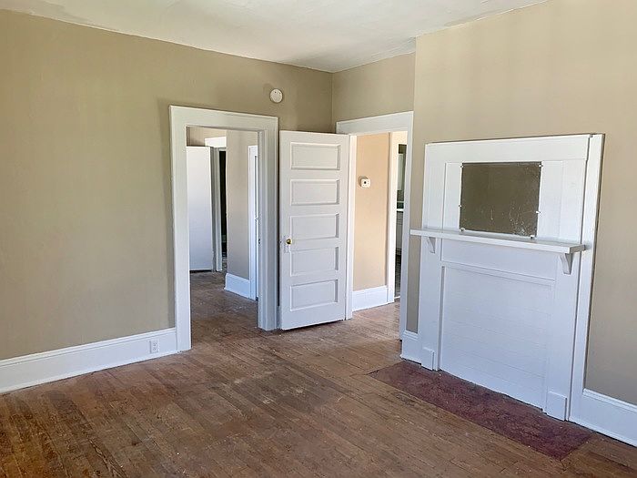 1st image of 806 Wilson Ave