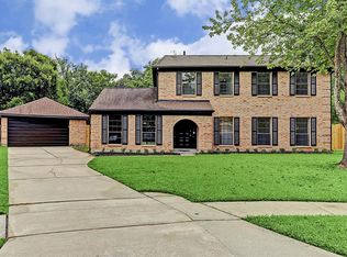 16615 Cliffrose Ln, Houston, TX 77062