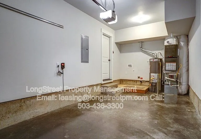 482 S Monmouth Ave — Photo 36