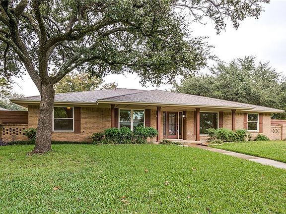 2nd image of 2601 Pin Oak Ln