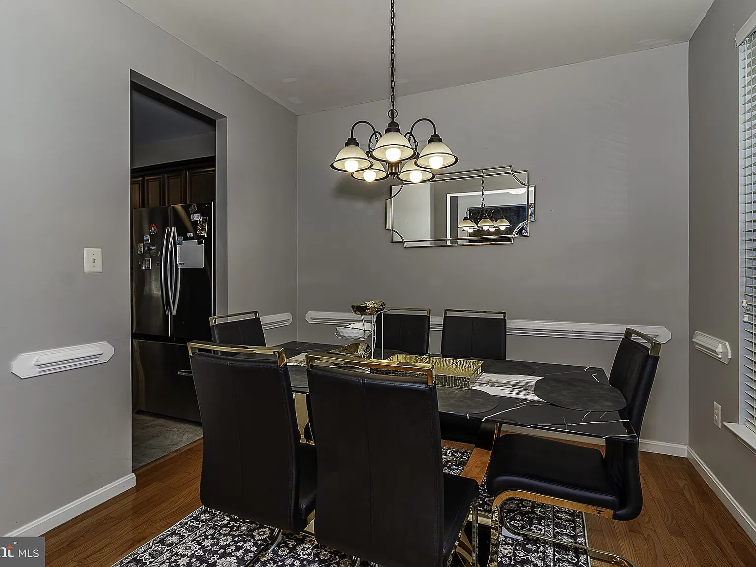 3 bed, 2.5 bath, 1502 sqft, $1,950 — Photo 3