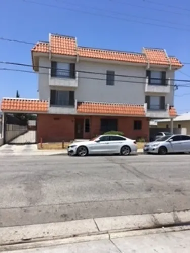 14037 Yukon Ave #1-23 Photo 1