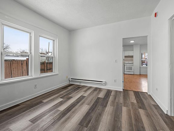 5th image of 634 Van Buren Ave