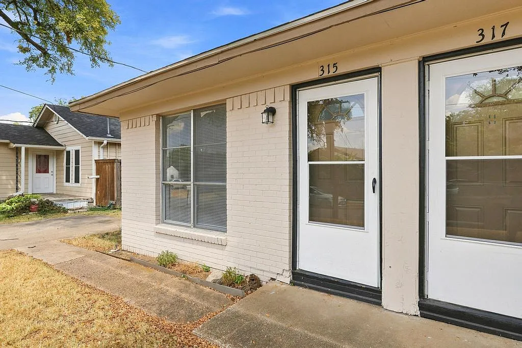 2 bed, 736 sqft, $1,100 — Photo 3