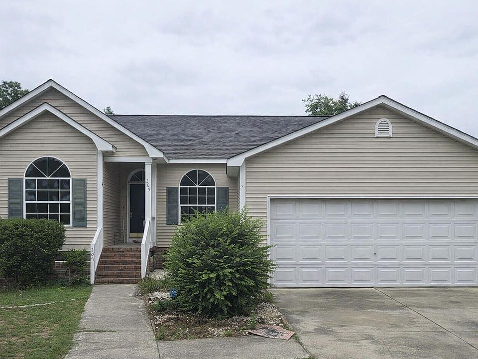 1st image of 205 Oak Manor Dr