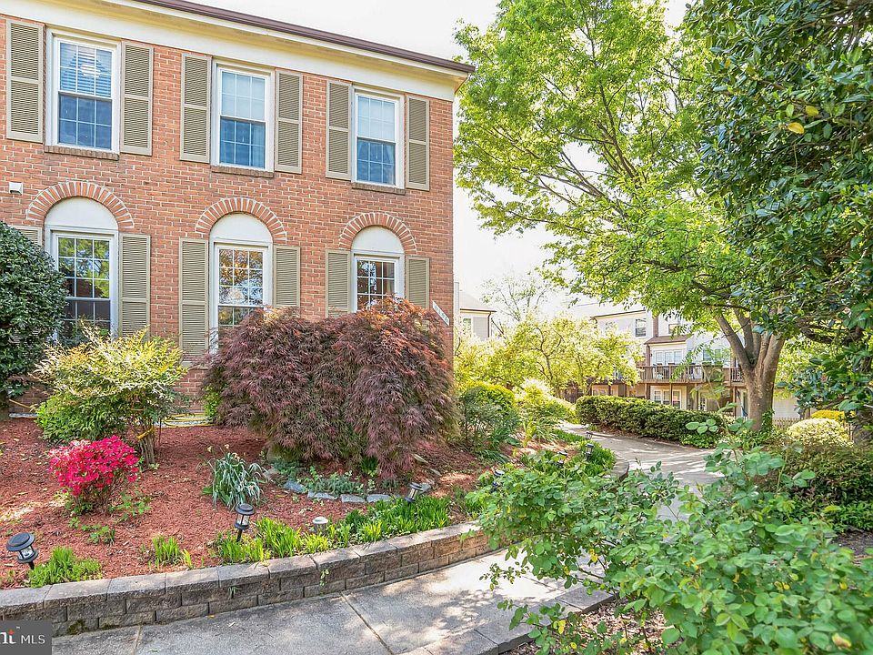1st image of 6156 Wellington Commons Dr