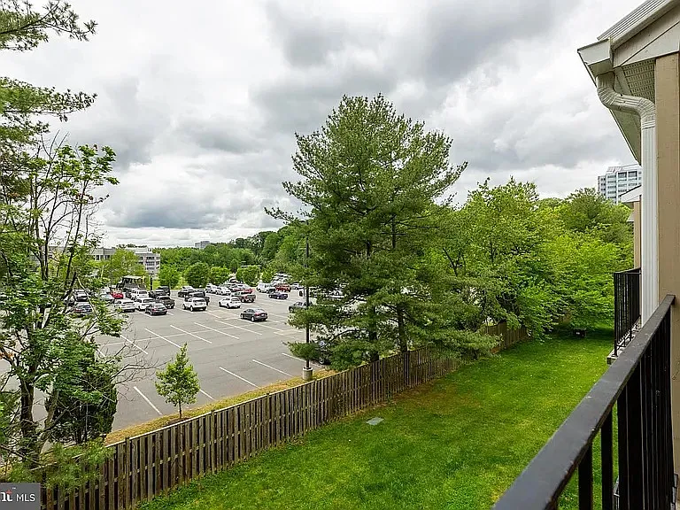 7725 Inversham Dr #139 — Photo 42